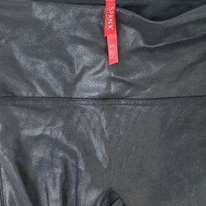Spank faux leather leggings